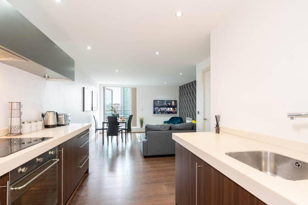Birmingham City Centre 2Bed - With Balcony & Parking Exterior photo