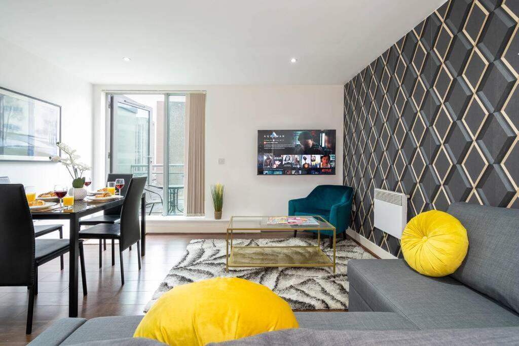 Birmingham City Centre 2Bed - With Balcony & Parking Exterior photo
